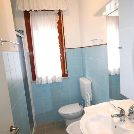 Ba- Althea - Piscina- Apartment Lignano Sabbiadoro